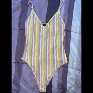 🌸2/$25🌸 NWOT Forever 21 Pastel Bodysuit 🌈